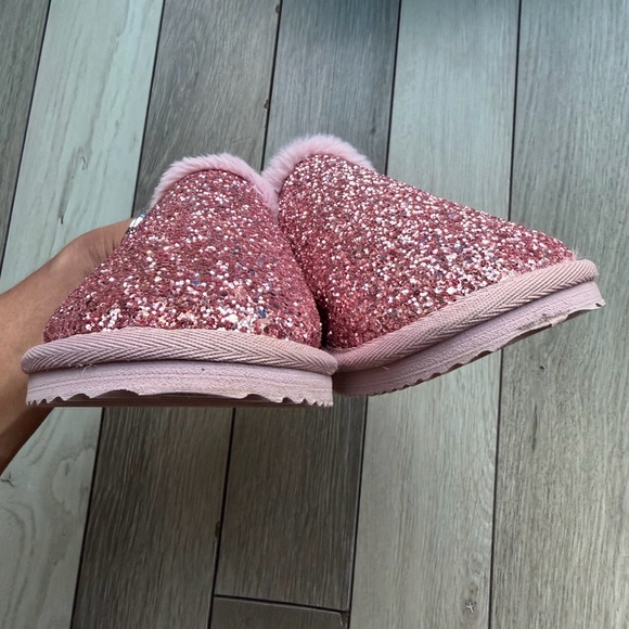 Michael Kors Glittery Pink Slippers - Picture 6 of 8